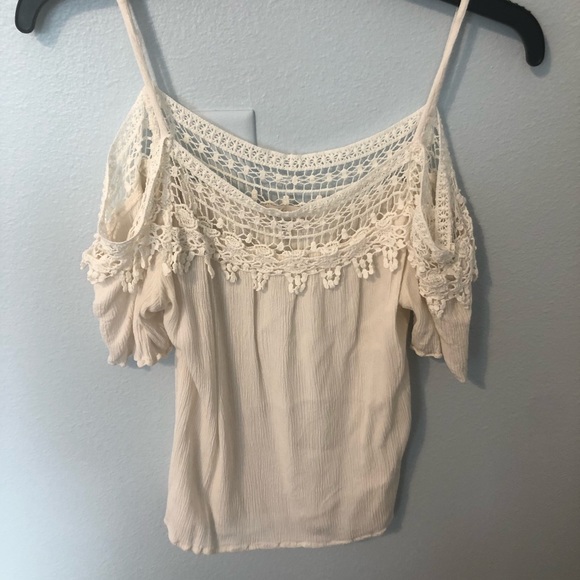 Off The Shoulder Tank - Picture 5 of 5